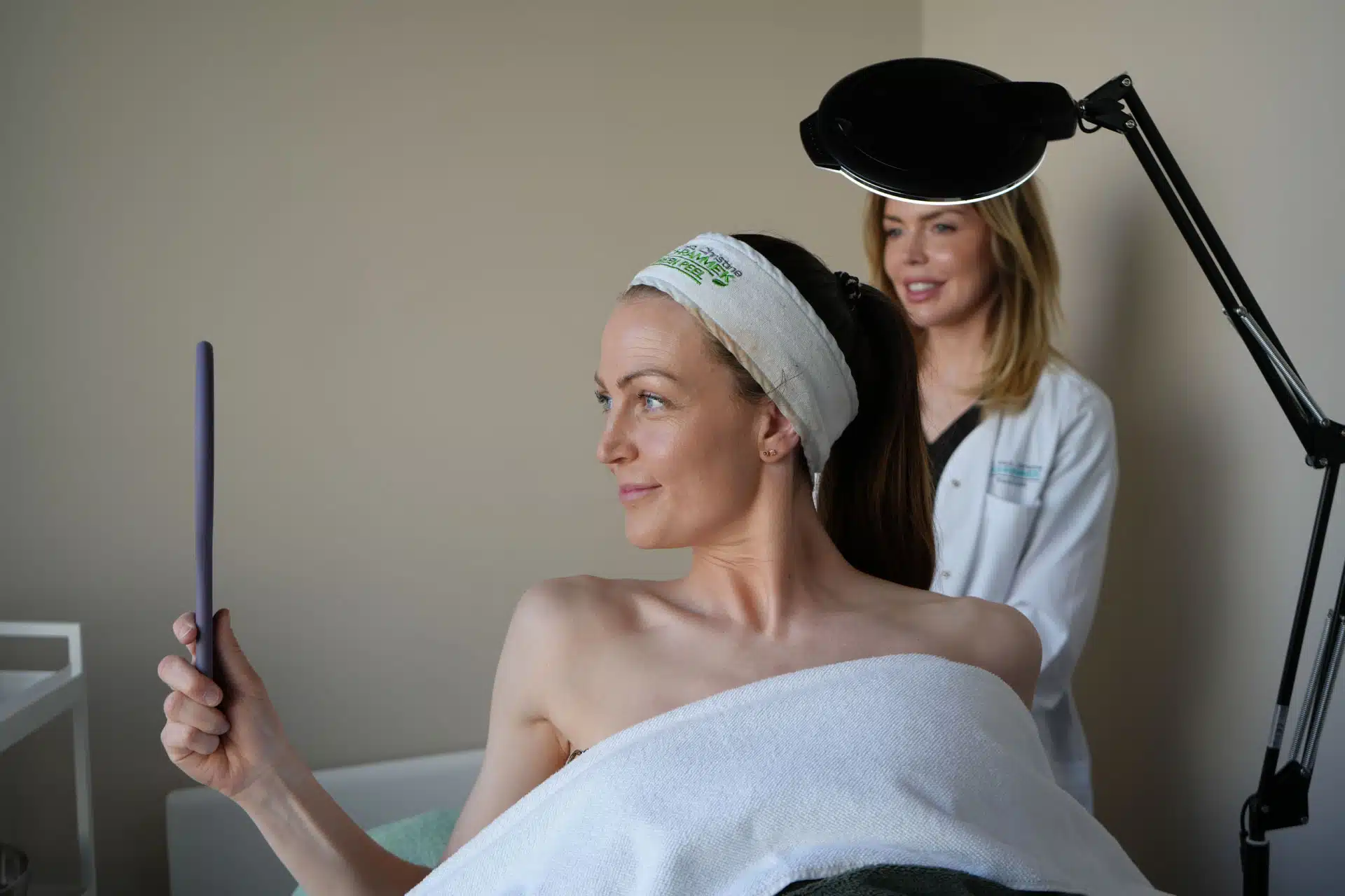 Konsultasjon og behandling hos The Skin Medispa
